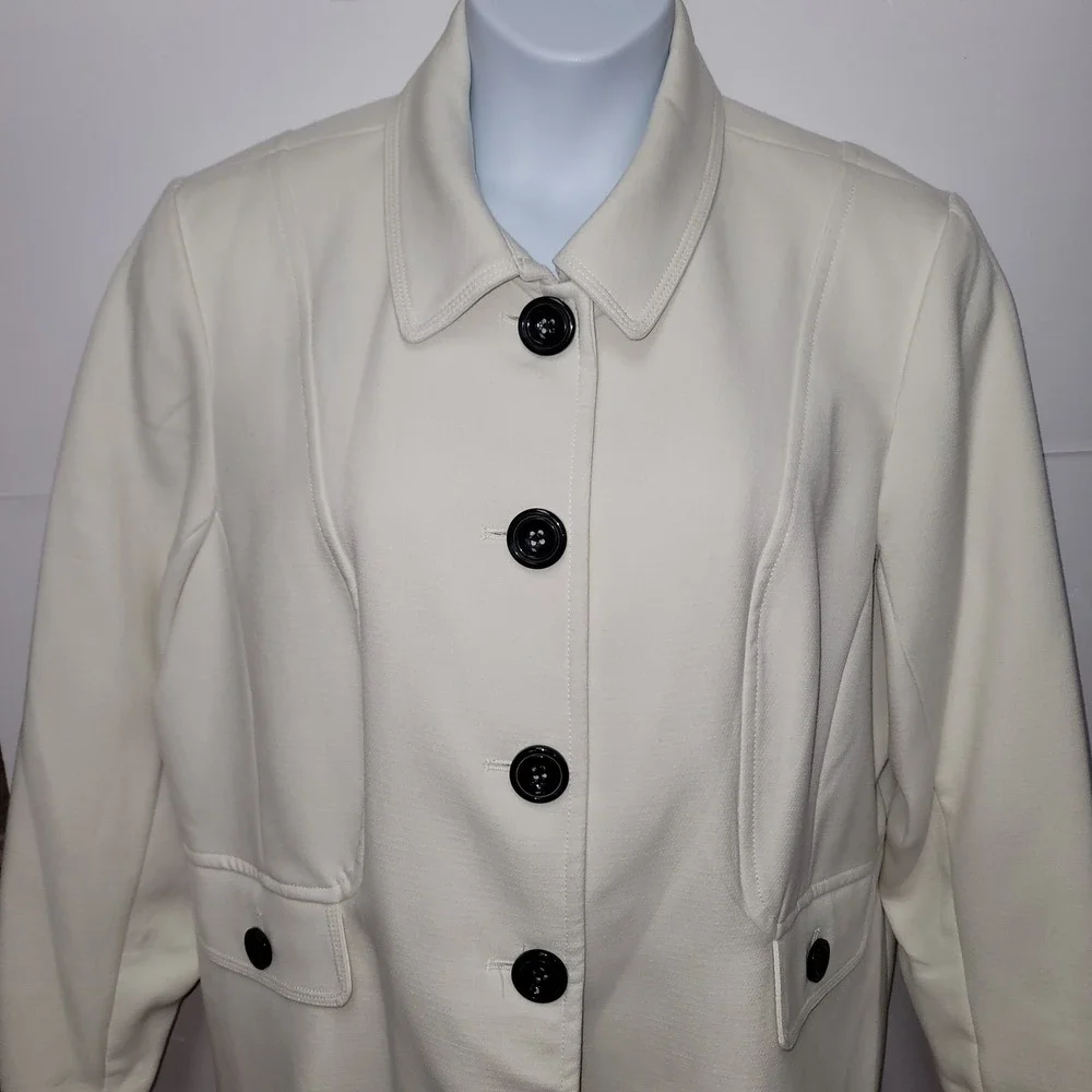 Focus 2000 Cream Blazer Jacket Classic Tailored Workwear Sz 22W Quiet Luxury‎